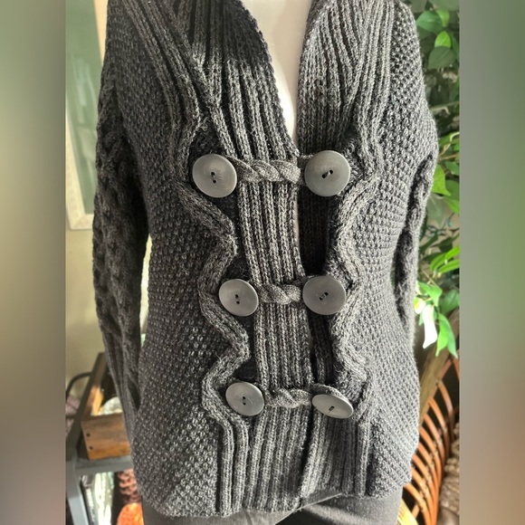 Aran Crafts Charcoal Merino Wool Knit - Picture 3 of 8